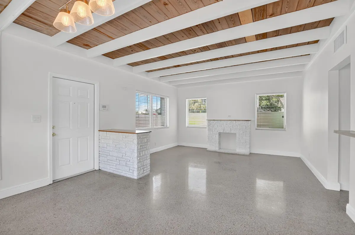 5-web-or-mls-DSC_0676 at 910 SE 3RD Street, Boynton Beach