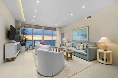 2200 N Ocean Boulevard S1802, Fort Lauderdale – Condominium for sale