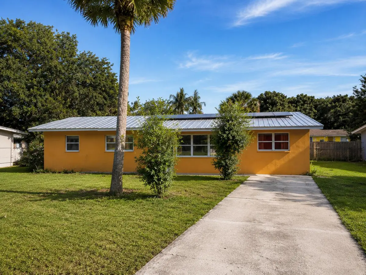 f7667218-6bc2-4dc8-baf2-b74e2dbd7e4c at 2805 Brantley Road, Fort Pierce