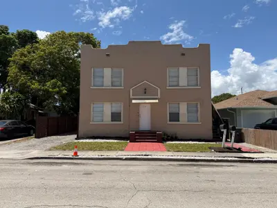 514 El Vedado, West Palm Beach – Duplex for sale