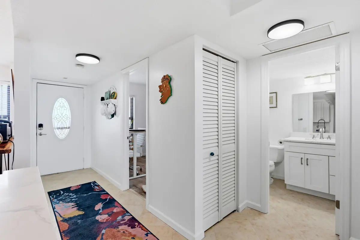 3-web-or-mls-002_0E2A6358 at 1629 Riverview Road 818, Deerfield Beach