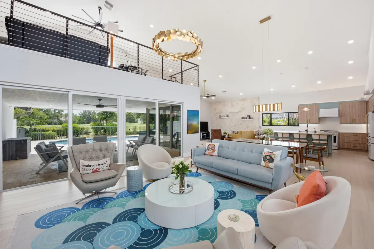 LED High Hat Lighting at 21878 OLD BRIDGE Trail, Boca Raton