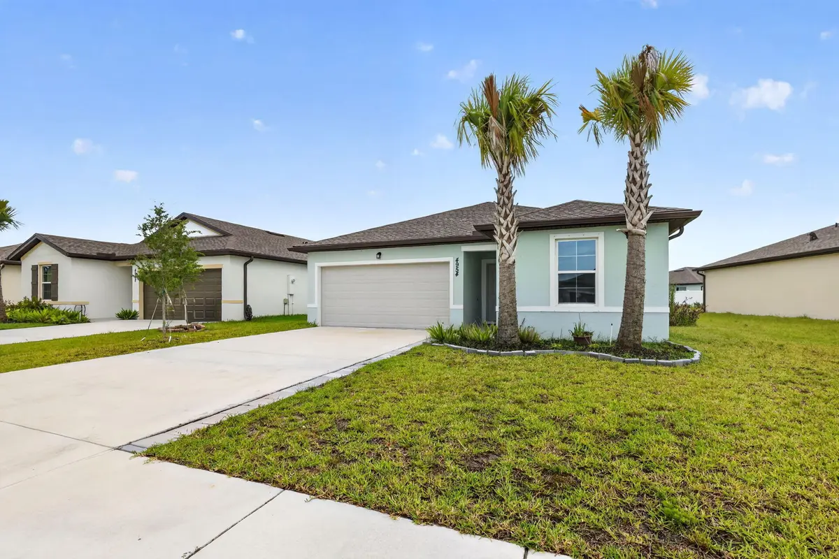 3-web-or-mls-5P1A5426 at 4954 Armina Place, Fort Pierce