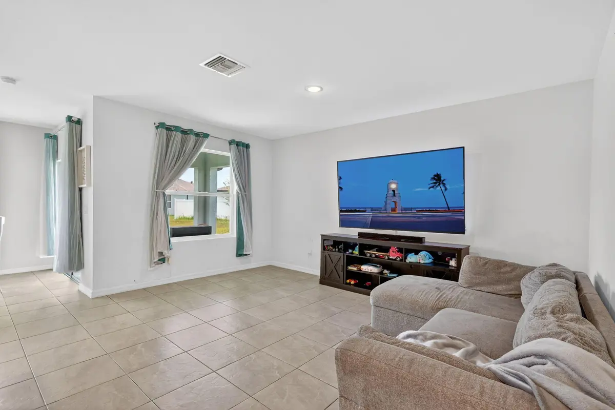 7-web-or-mls-5P1A5480 at 4954 Armina Place, Fort Pierce