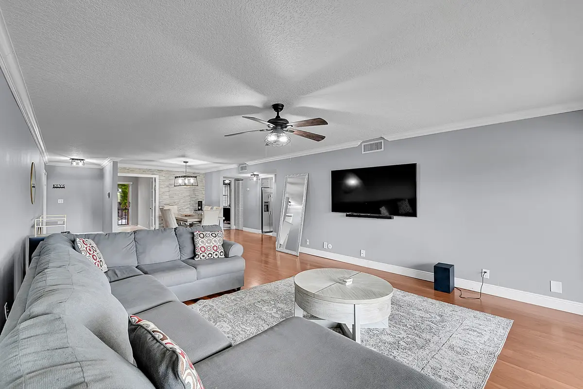 14_1 (4) at 3630 Citrus Trace 4, Davie