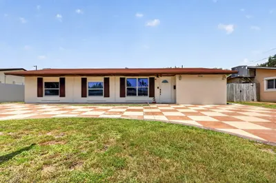 2220 N 47th Avenue, Hollywood – sold