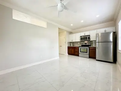 1041 NE 16th Avenue W, Fort Lauderdale – Apartment for rent