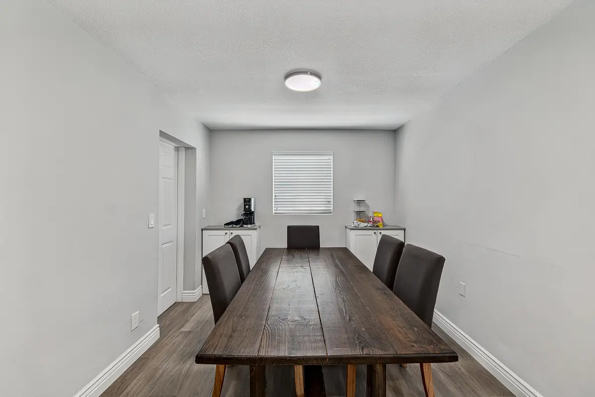 dunn-15 at 121 NE 55TH Street, Oakland Park