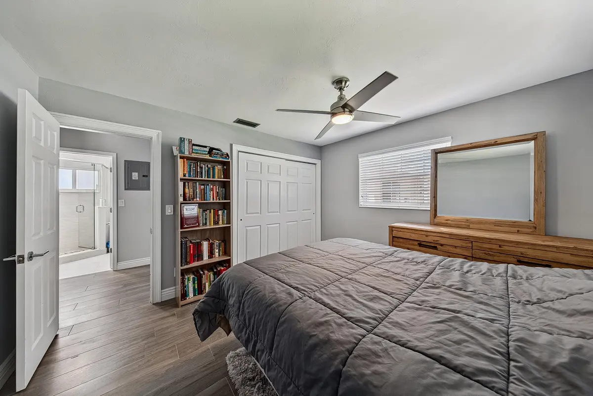 dunn-2 at 121 NE 55TH Street, Oakland Park