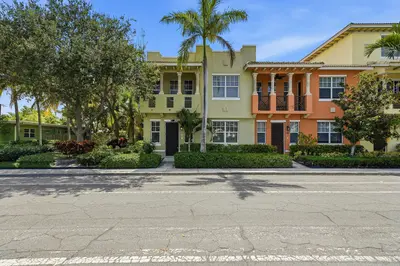 219 N L Street 100, Lake Worth Beach – Townhouse for sale