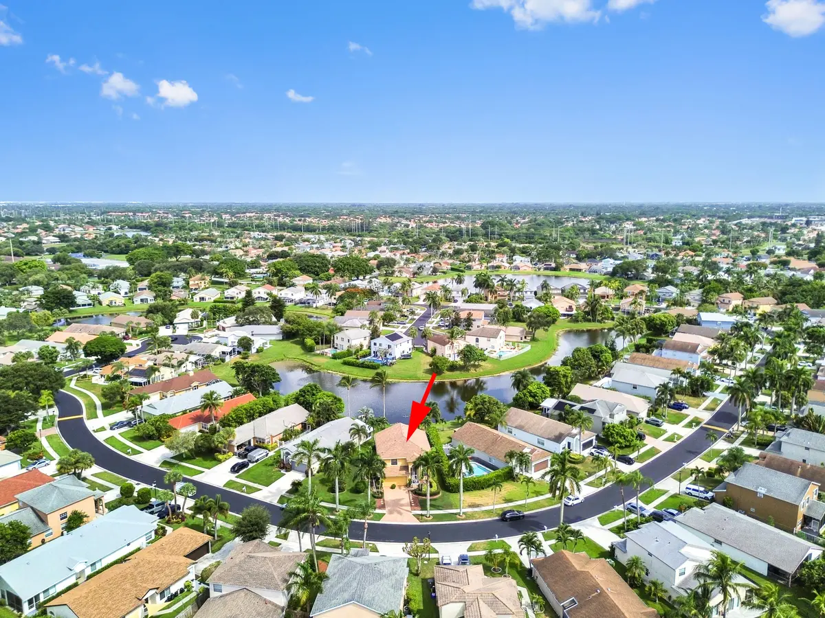 48 drone 03 line at 6205 Lansdowne Circle, Boynton Beach