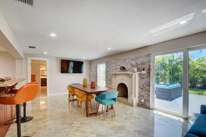 dining/family at 168 SE 31ST Avenue, Boynton Beach