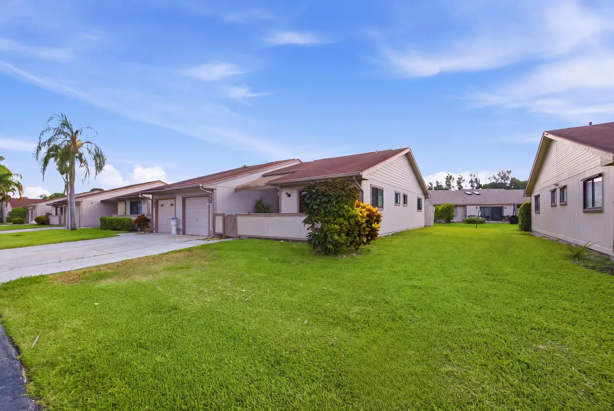 3__dsc9911 at 18 WINCHMORE Lane, Boynton Beach