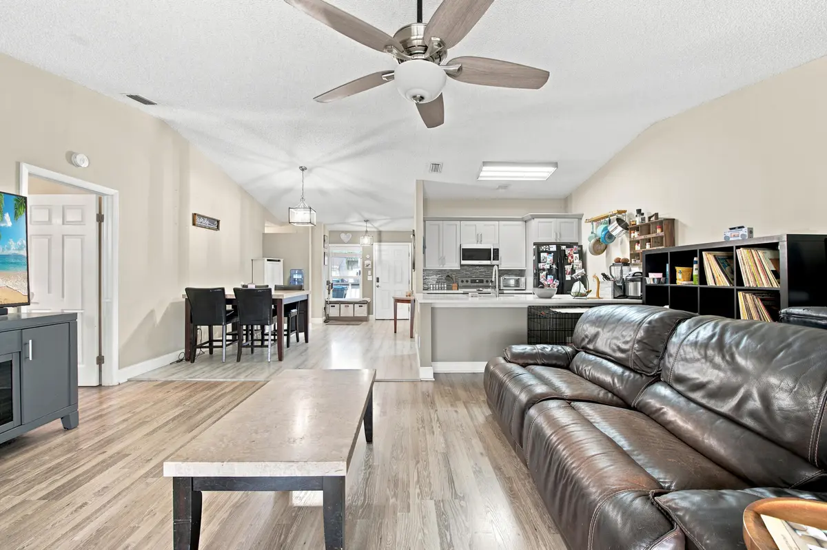 12__dsc0002 at 18 WINCHMORE Lane, Boynton Beach