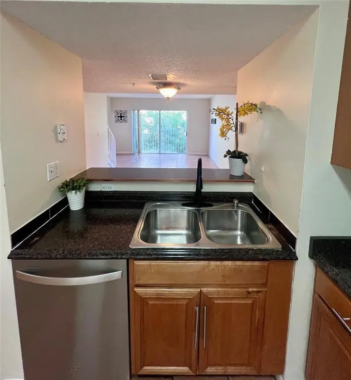GetMedia.ashx-39 at 167 RIVIERA Circle, Weston