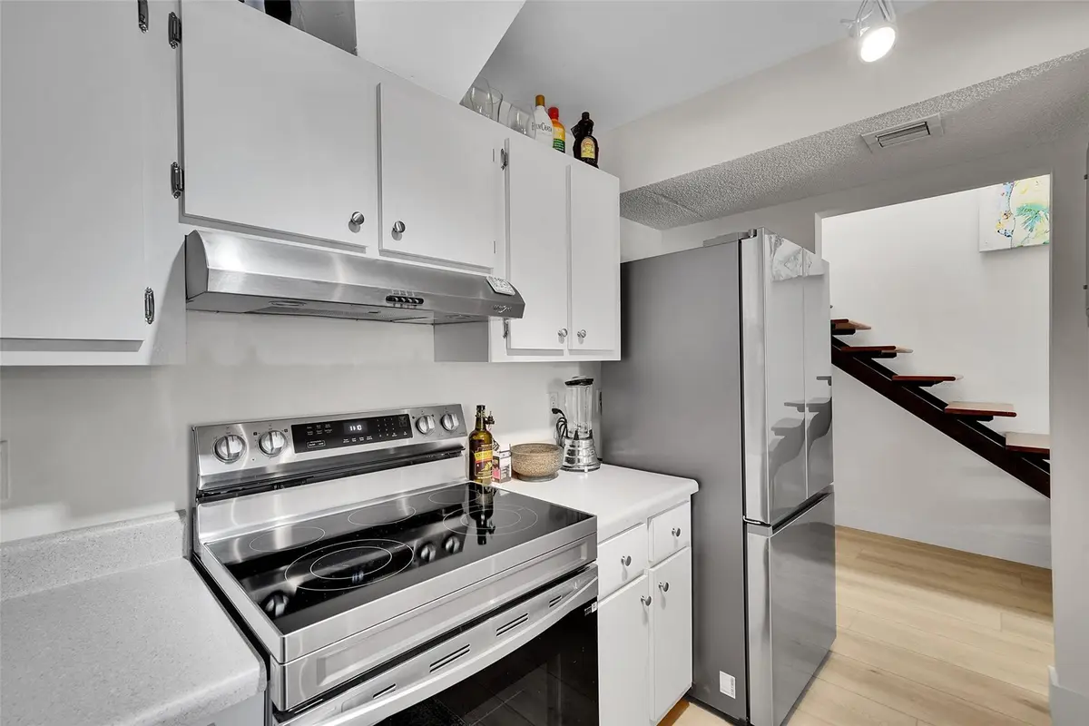 Photo 3 at 670 Kensington Place 5B, Wilton Manors