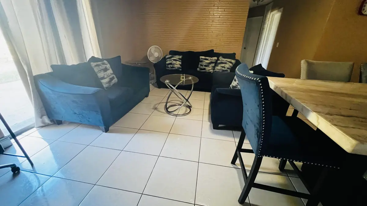LVING ROOM at 1270 NW 54TH Avenue, Lauderhill