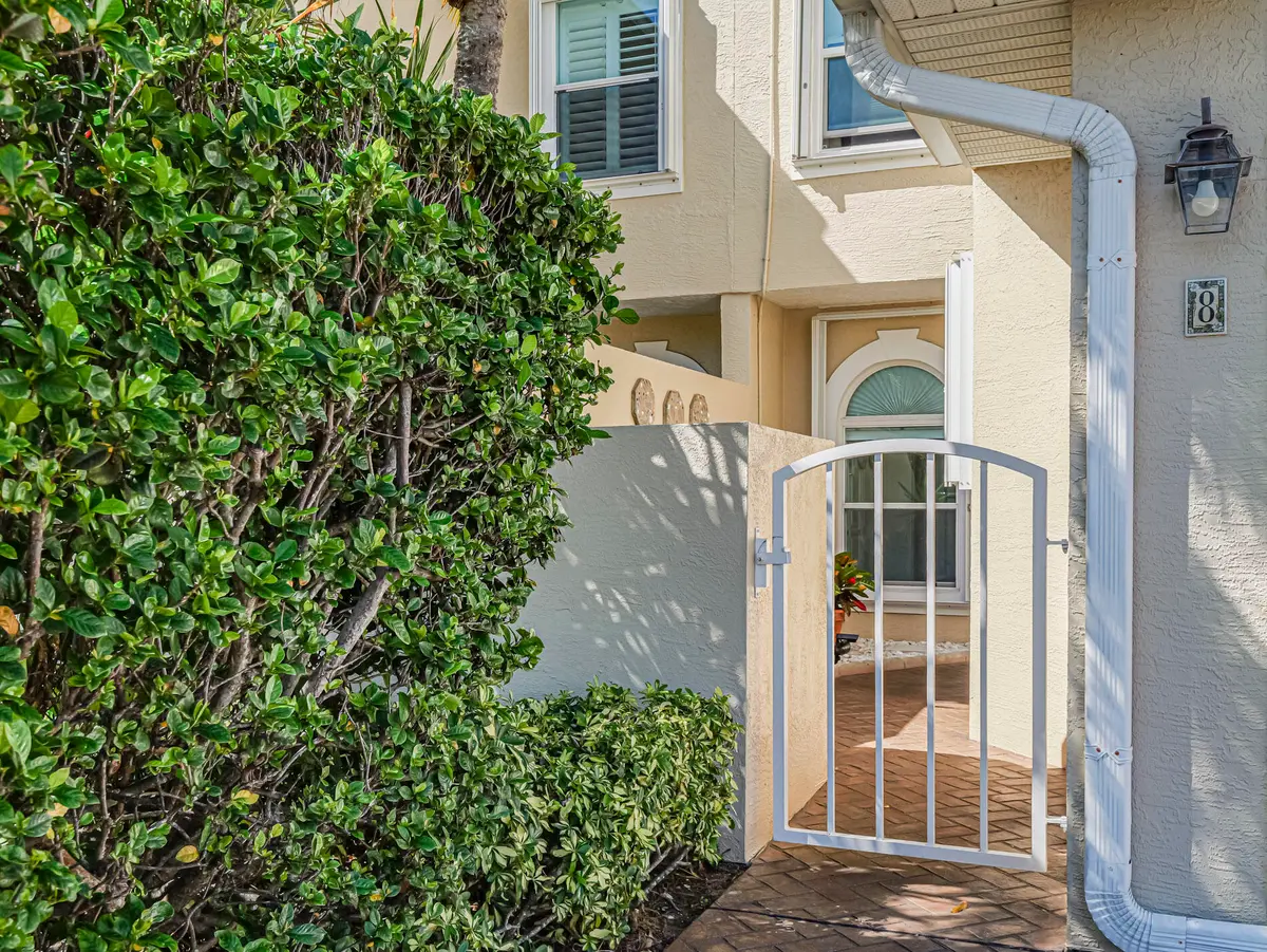 3223 S LAKEVIEW Circle 20-8, Hutchinson Island, FL – photo 6