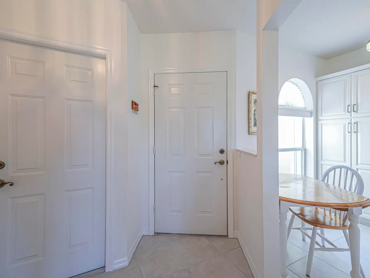 3223 S LAKEVIEW Circle 20-8, Hutchinson Island, FL – photo 7