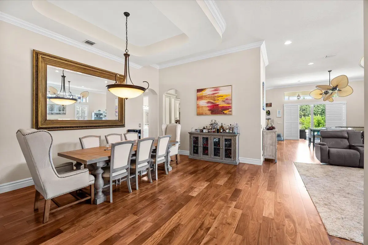 Dining at 910 SW Lost River Shores Drive, Stuart