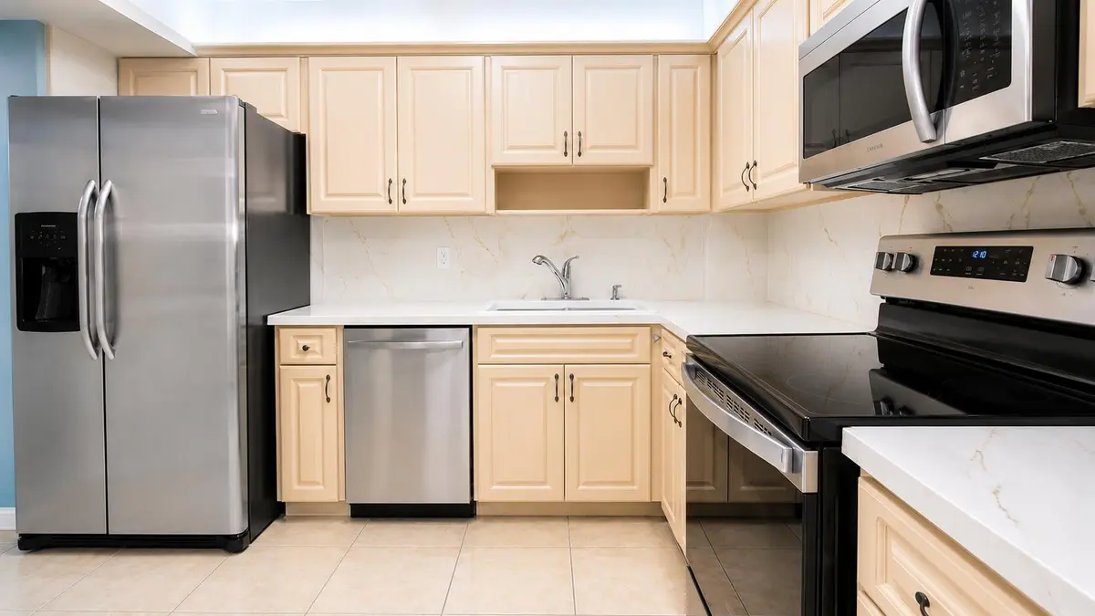 4001 705 kit1 at 4001 HILLCREST Drive 705, Hollywood