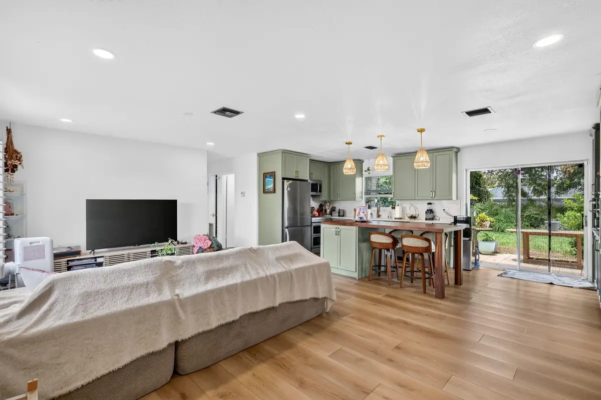 Living Room at 902 SE OCEAN Avenue, Stuart