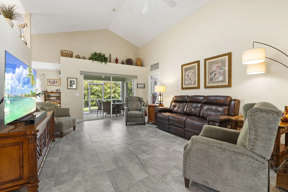 6-web-or-mls-DSC06075 at 4310 SE SCOTLAND CAY Way, Stuart