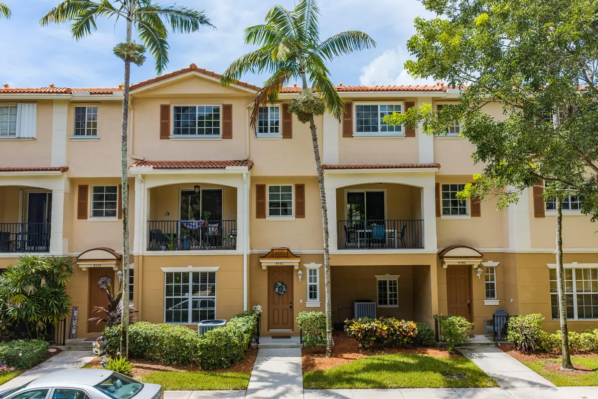 DBb2-10 at 4542 Danson Way, Delray Beach