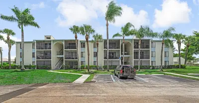 1112 GREEN PINE Boulevard G3, West Palm Beach – Condominium for sale