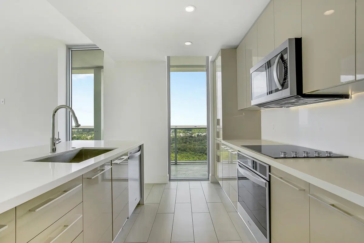 2000 Metropica Way 1503, Sunrise, FL – photo 3