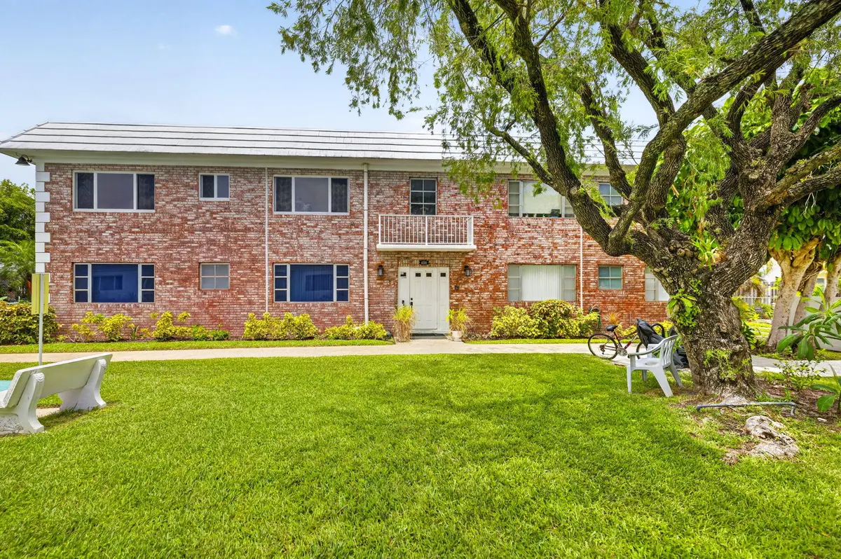 1-web-or-mls-8I8A0371 at 400 S Cypress Road 427, Pompano Beach