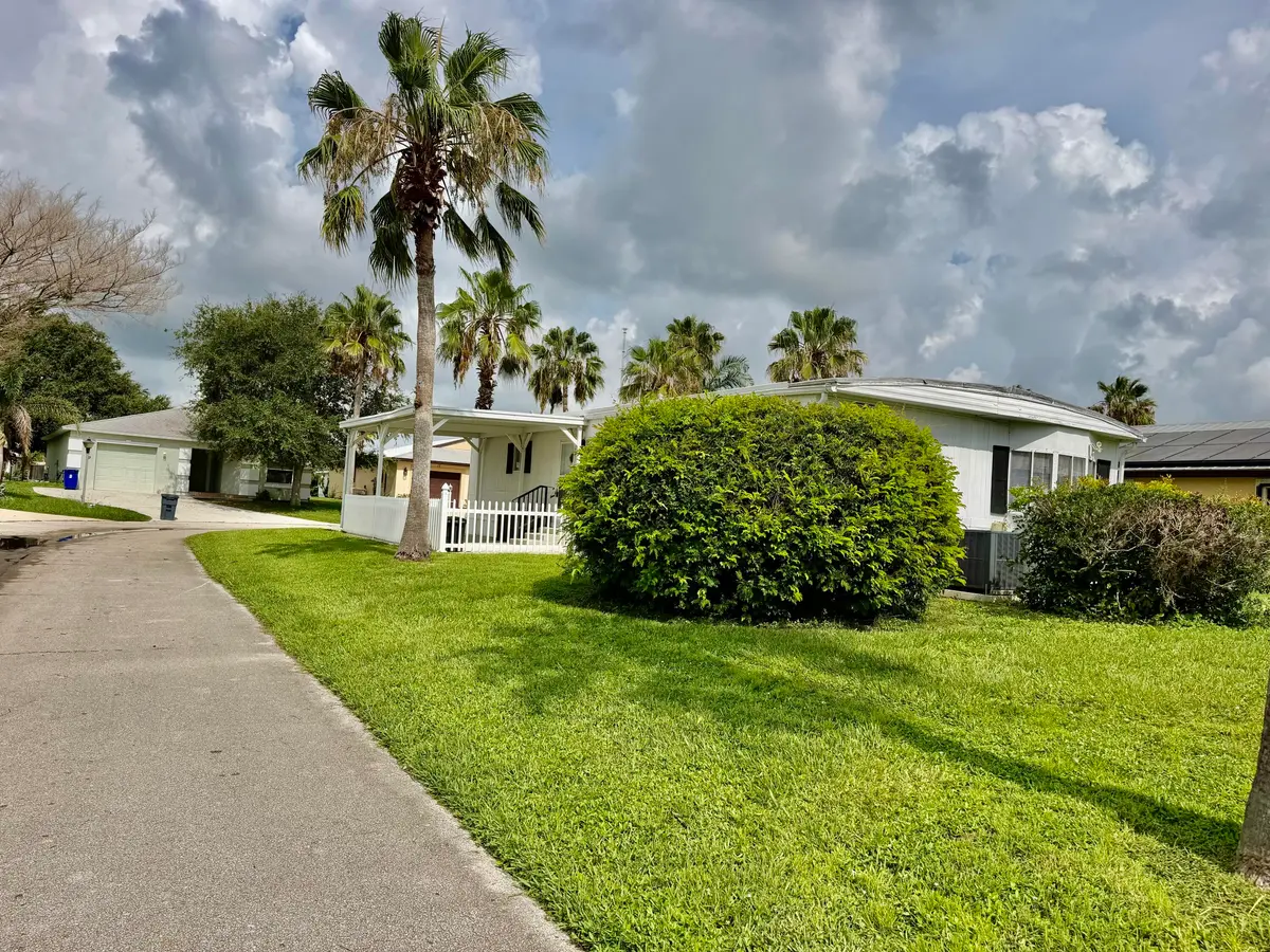 IMG_6893 at 16 Grande Vista Way, Port St. Lucie