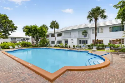 400 S Cypress Road 427, Pompano Beach – Condominium for rent