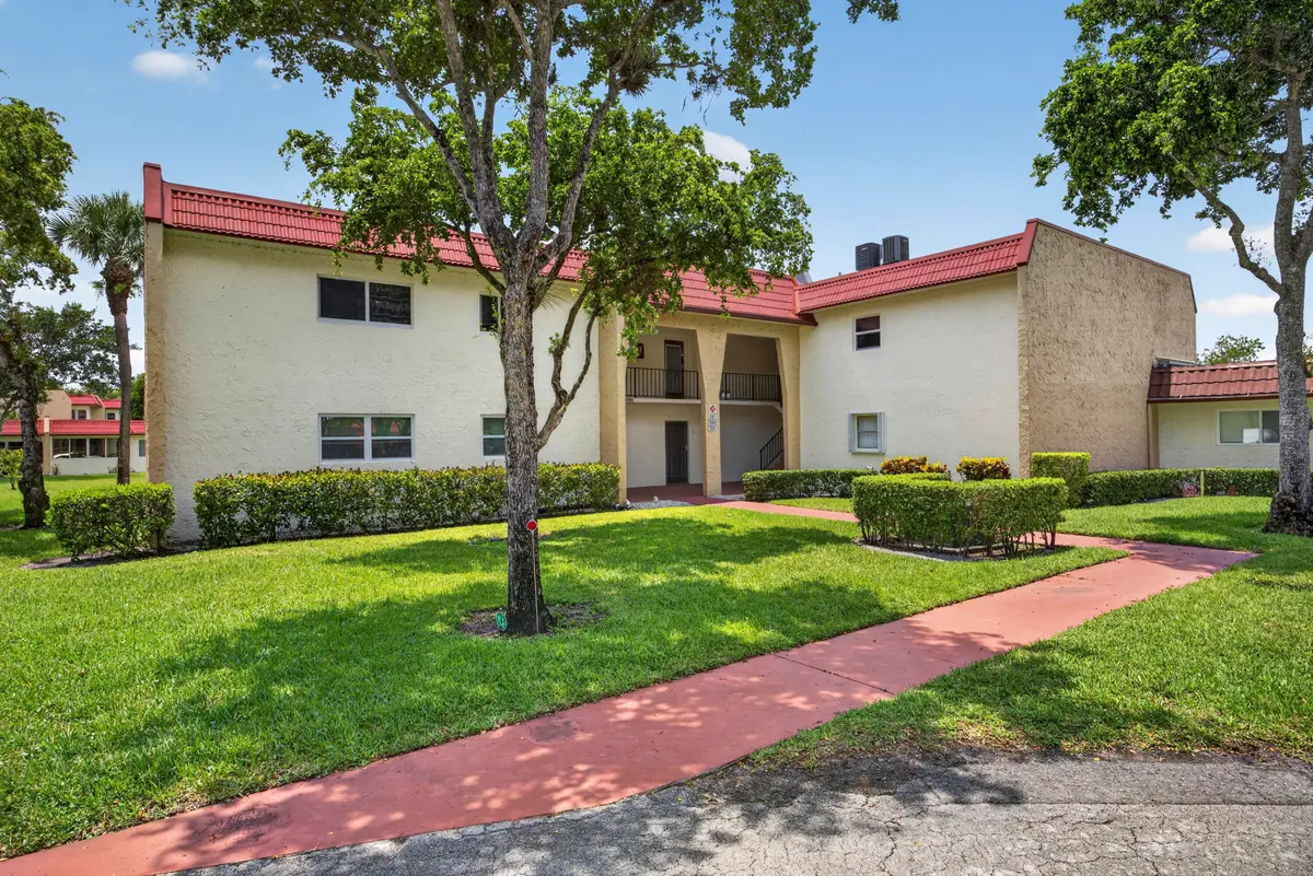 Front of Structure at 355 Lake Frances Drive, West Palm Beach