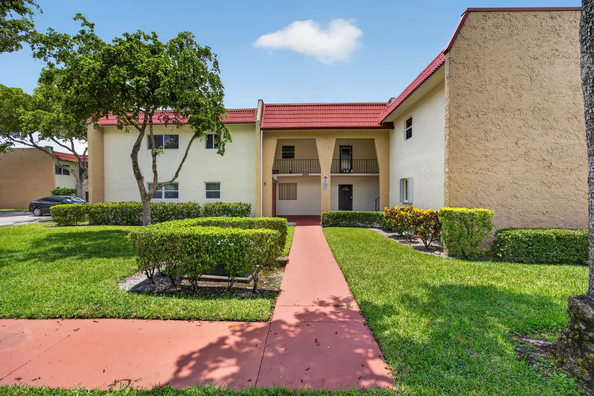 Front of Structure at 355 Lake Frances Drive, West Palm Beach