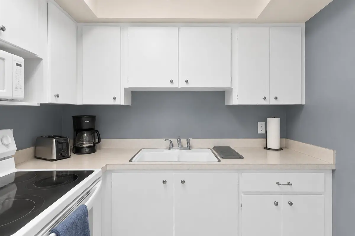 AI Kitchen - sink at 10000 Meridian Way 15, Palm Beach Gardens