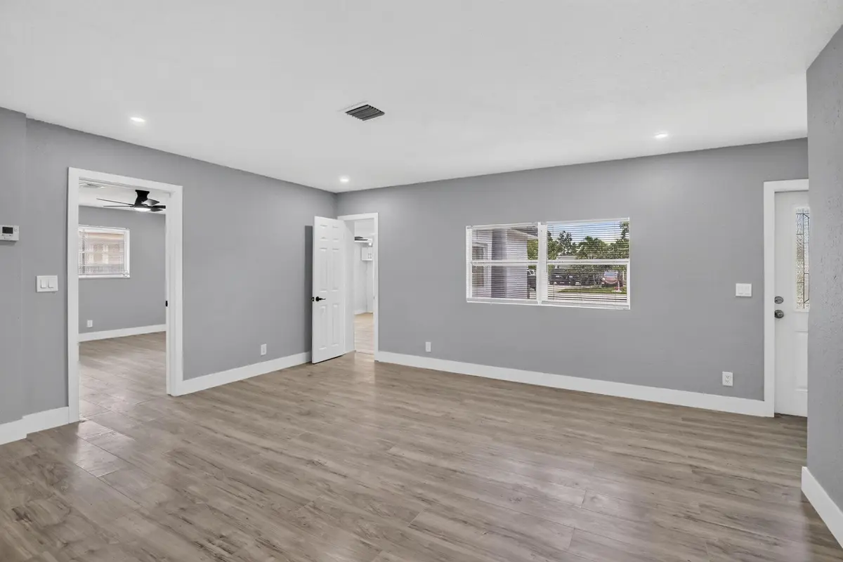 8-web-or-mls-_A7A0568 at 1111 SW 31ST Avenue, Fort Lauderdale