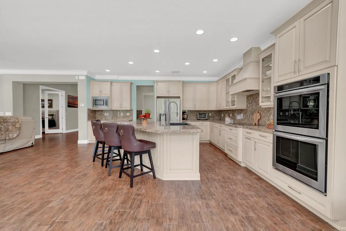 31_Image_10_mls at 9535 Phipps Lane, Wellington