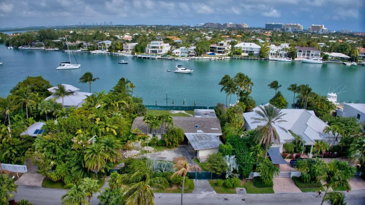 Aerial at 631 N Mashta Drive, Key Biscayne