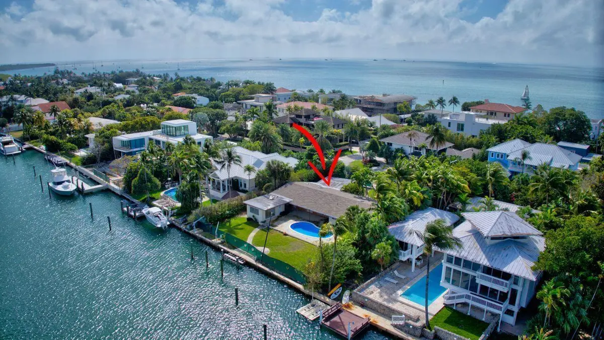 Aerial at 631 N Mashta Drive, Key Biscayne