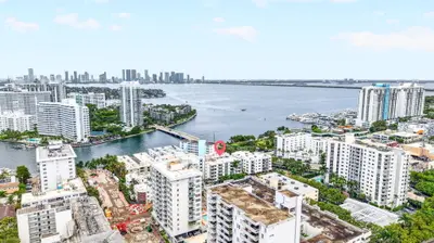 1670 Bay Road 3F, Miami Beach – Condominium for sale