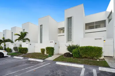 5070 Elmhurst Road F, West Palm Beach – leased