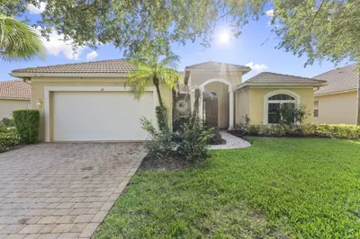 411 NW Sheffield Circle, Port St. Lucie – sold