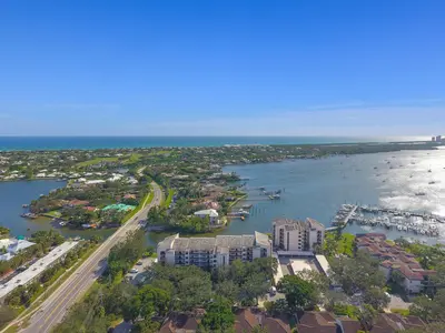 11370 Twelve Oaks Way 614, North Palm Beach – Condominium for rent