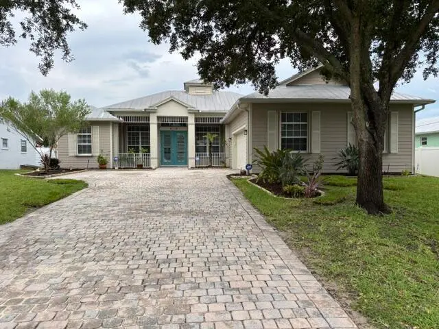 Front of house at 551 NW SHARPE Street, Port St. Lucie