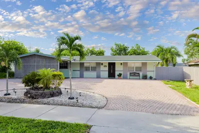 3335 10th Avenue, Palm Springs – Single Family Residence for sale