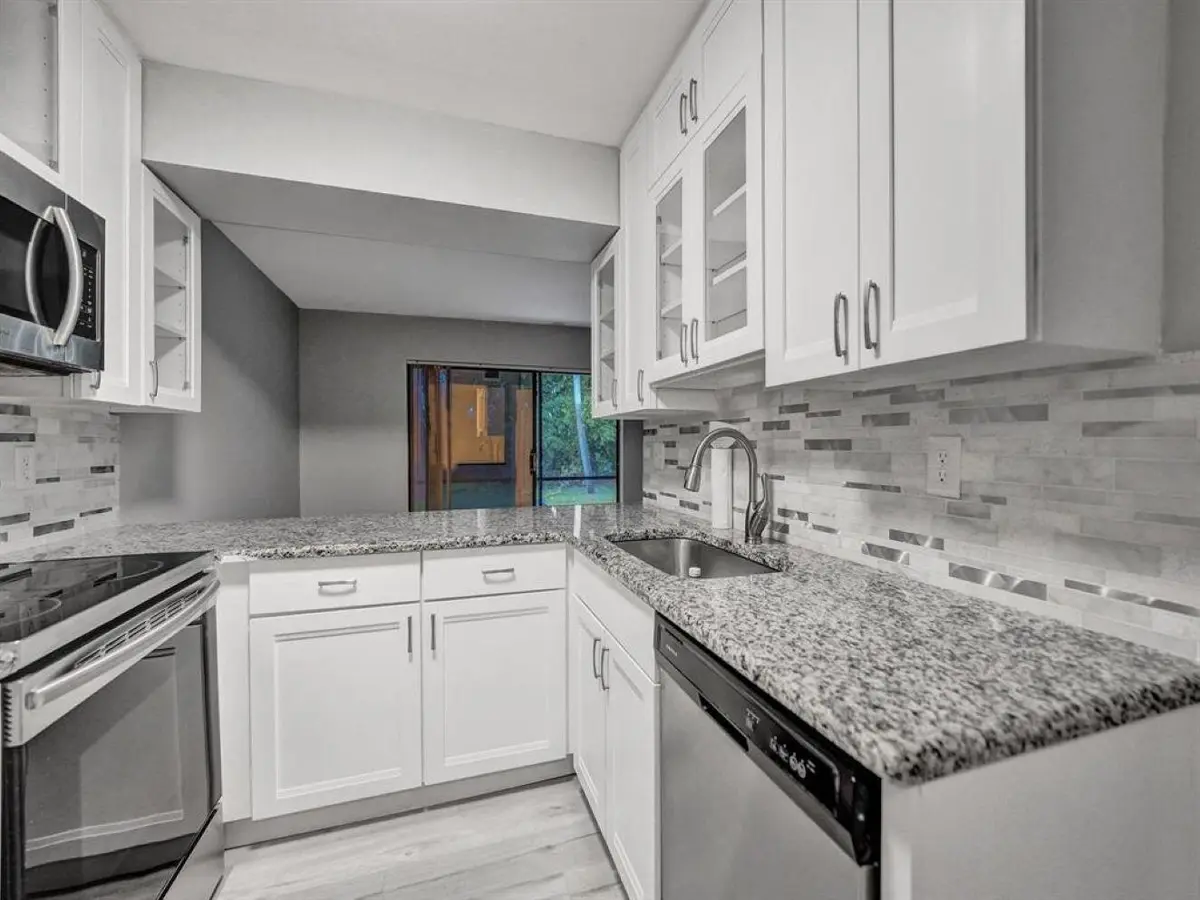 Riverside Kitchen 2 at 9845 RIVERSIDE Drive 8-28, Coral Springs