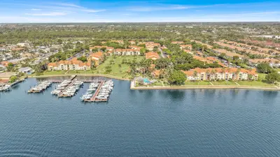 110 Yacht Club Way 105, Hypoluxo – sold