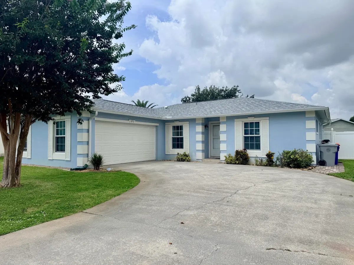 Front at 571 24th Avenue, Vero Beach