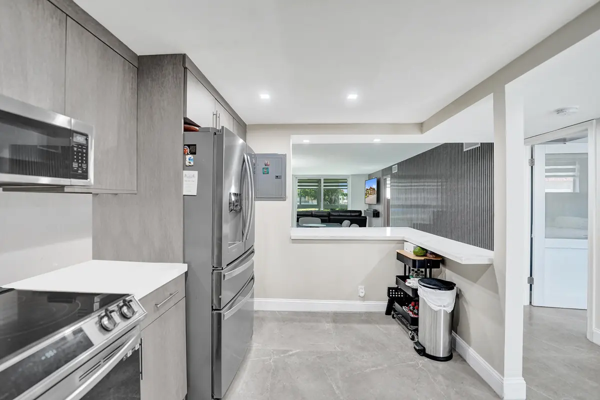 DSC07734 at 9410 N Hollybrook Lake Drive 201, Pembroke Pines